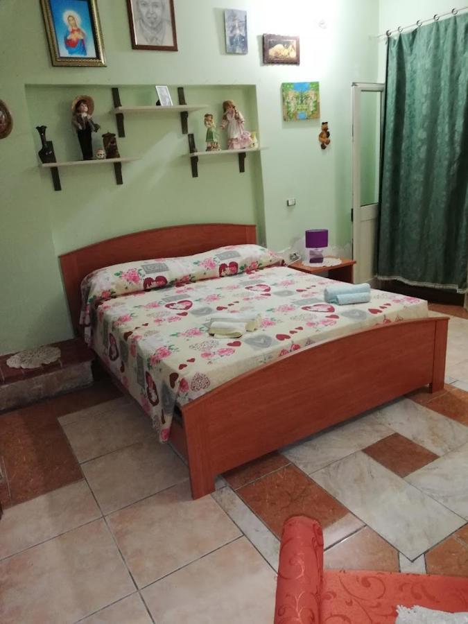 La Casa In Campagna Di Ottavia Alezio Dış mekan fotoğraf